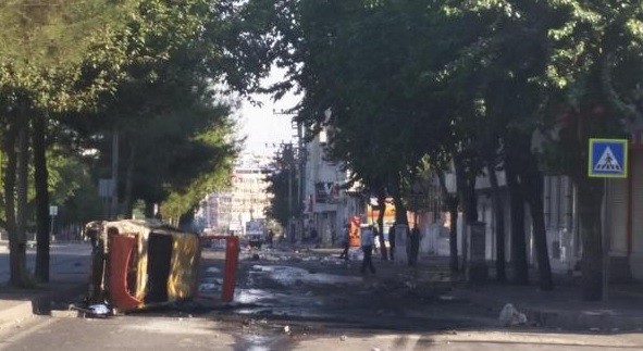 Εμπόλεμη ζώνη το Ντιγιαρμπακίρ (Photos)