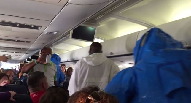 «Έχω Έμπολα» : Το αποτυχημένο αστείο επιβάτη αεροπλάνου (pics+video)