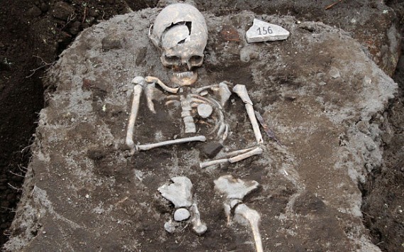 Βουλγαρία: Ανακάλυψαν τάφο… βρικόλακα σε αρχαία θρακική πόλη (pic)!