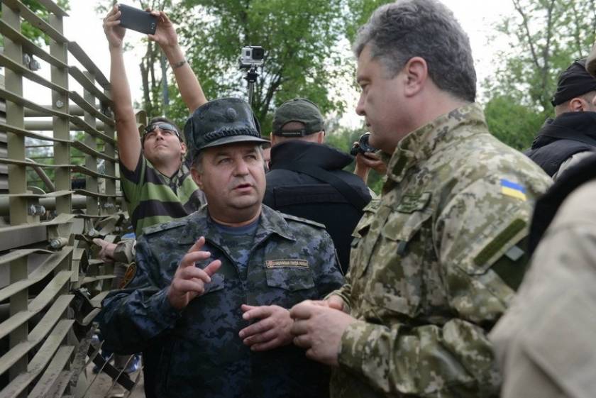 Ουκρανία: Νέο υπουργό Άμυνας προτείνει ο Ποροσένκο