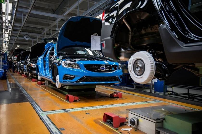 Volvo: Επιπλέον βάρδια και θέσεις εργασίας στην Τορσλάντα