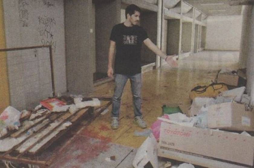 Φιλοσοφική Αθηνών: Εικόνες καταστροφής στο ΕΚΠΑ – Σκουπίδια παντού (pics)