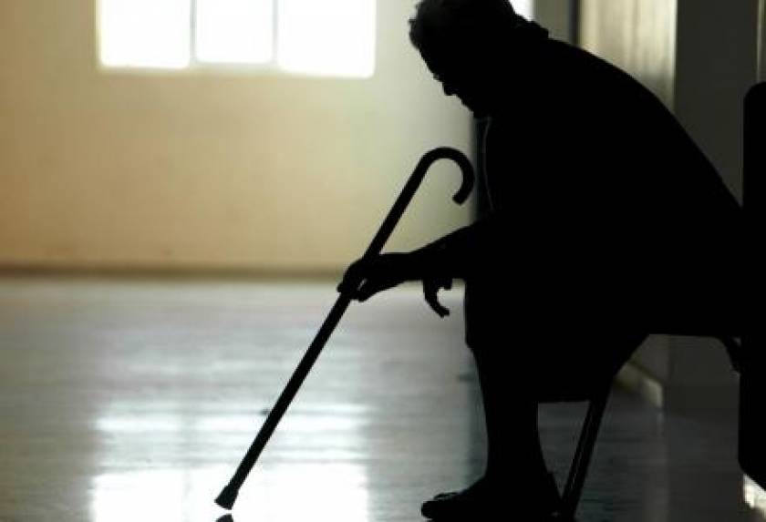 Κέρκυρα: Σύλληψη 25χρονου για ληστεία σε βάρος ηλικιωμένης