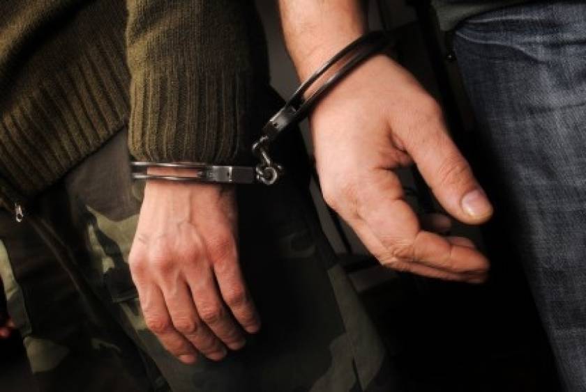 Κρήτη: Δύο συλλήψεις νεαρών με 400 γραμμάρια χασίς