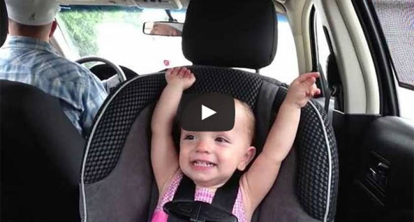 Μωρό 20 μηνών τραγουδάει Έλβις στο αυτοκίνητο (Video)