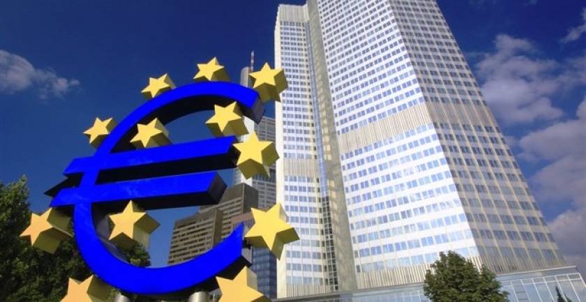 Η ΕΚΤ εξετάζει το ενδεχόμενο αγοράς και εταιρικών ομολόγων