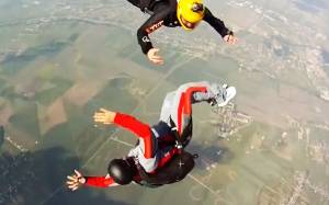 Όταν το skydiving πάει στραβά!