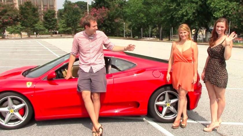 Πώς αντιδρούν οι άνδρες στη θέα δυο γυναικών με Ferrari; (Video)