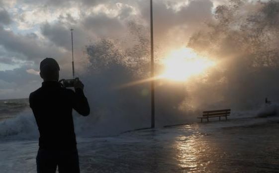 Καιρός: Ο τυφώνας Gοnzalo «χτύπησε» την Αθήνα 