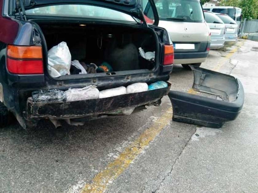 Ηγουμενίτσα: Έκρυβε 10 κιλά χασίς στον προφυλακτήρα του αυτοκινήτου