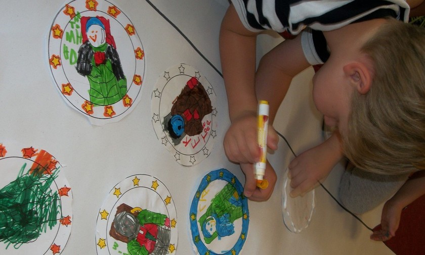«Ελληνικός Κόσμος»: Τα παιδιά μαθαίνουν... παίζοντας! 