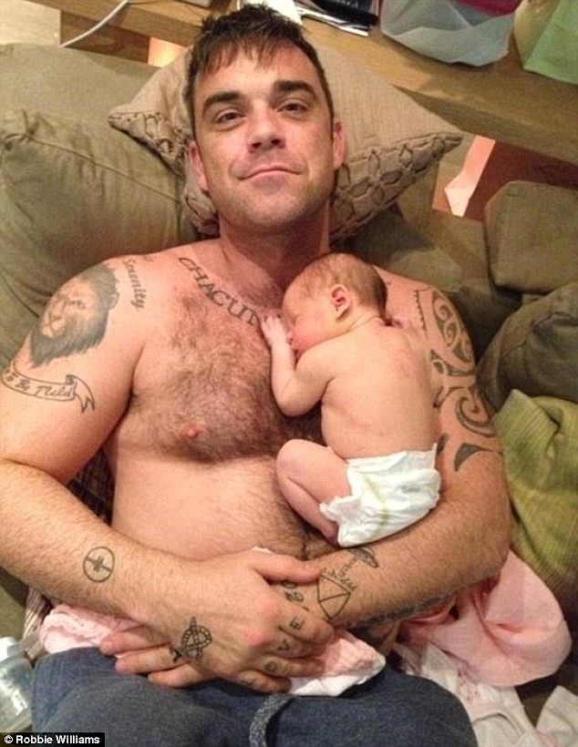 Robbie Williams: Πατέρας για δεύτερη φορά! (pics+videos)