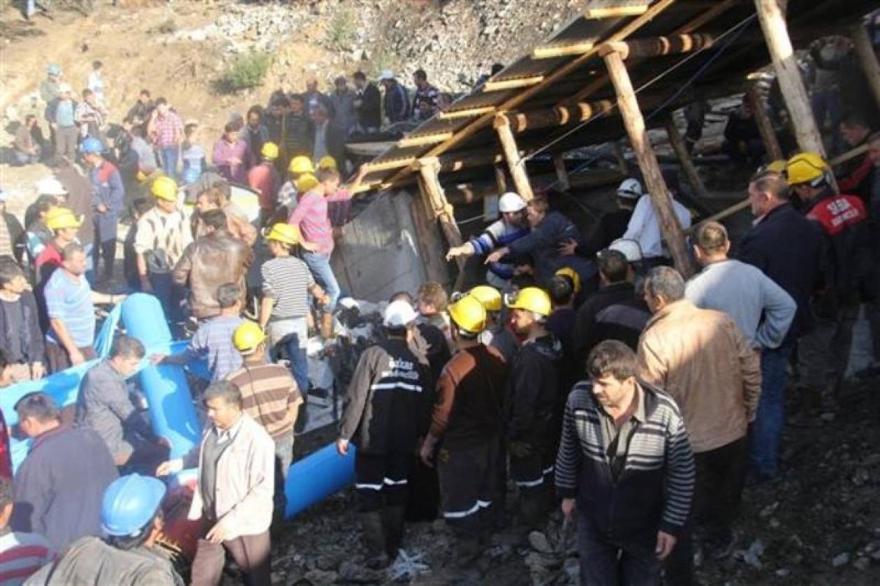 Τουρκία: Δεκάδες ανθρακωρύχοι εγκλωβισμένοι από κατάρρευση στοάς