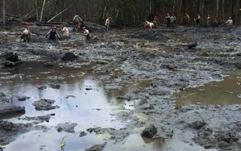 Σρι Λάνκα: Τουλάχιστον δέκα νεκροί από κατολισθήσεις λάσπης