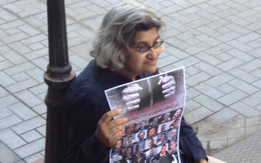 Αίγυπτος: Μητέρα διαδηλωτών ξεκίνησε απεργία πείνας για να αφεθούν ελεύθεροι οι γιοι της