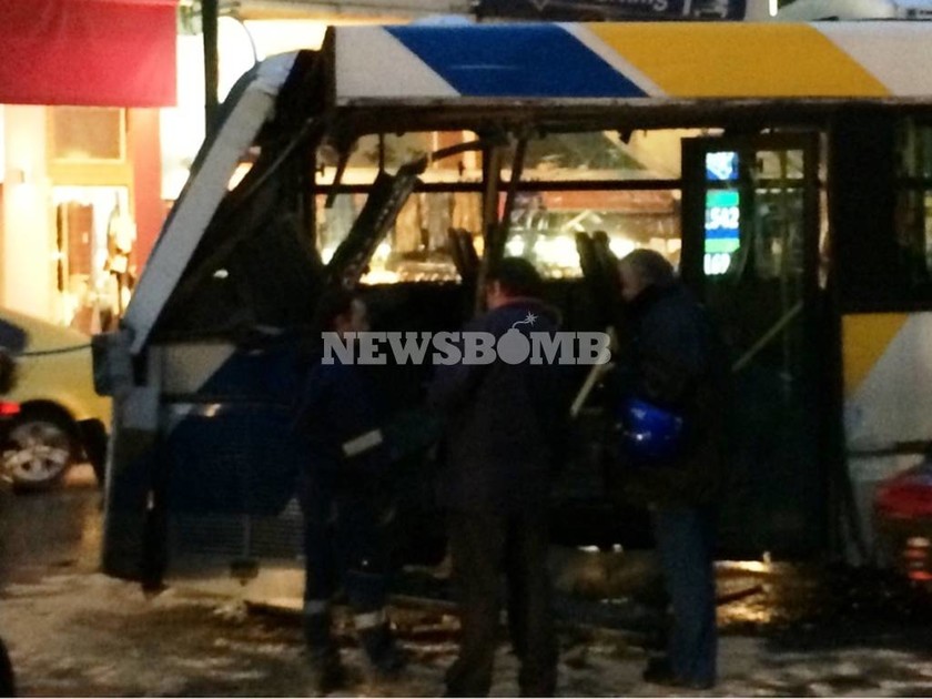 Τροχαίο με λεωφορείο κοντά στην πλατεία Κολιάτσου-Δύο τραυματίες