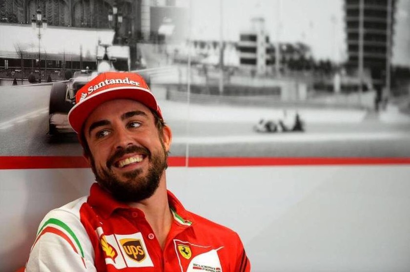 F1 Grand Prix ΗΠΑ: Ο Alonso χαμογελά ή έχει κλείσει μία καλή συμφωνία ή....