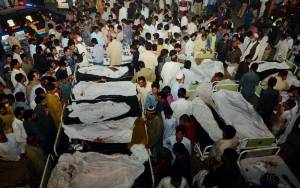 Οι Ταλιμπάν ανέλαβαν την ευθύνη για την επίθεση αυτοκτονίας με τους 55 νεκρούς