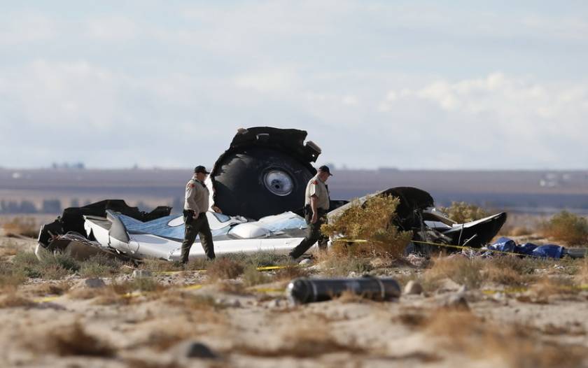 Το SpaceShipTwo είχε σπάσει στα δύο σύμφωνα με τους ειδικούς