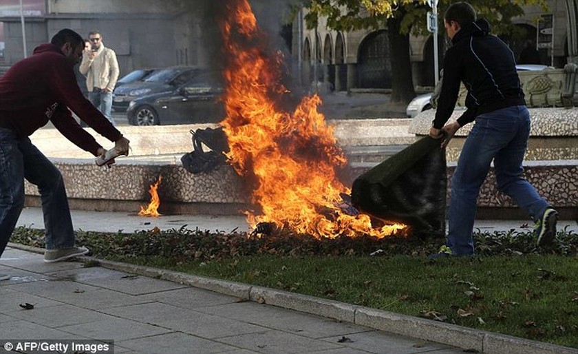 Γυναίκα αυτοπυρπολήθηκε έξω από το προεδρικό μέγαρο της Βουλγαρίας 