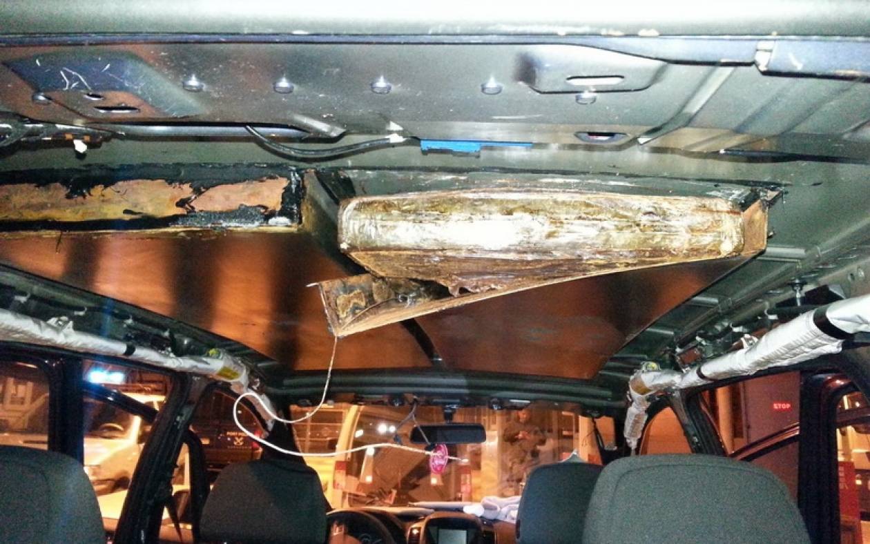 Ηγουμενίτσα: Είχαν τα ναρκωτικά κρυμμένα στην οροφή του οχήματος
