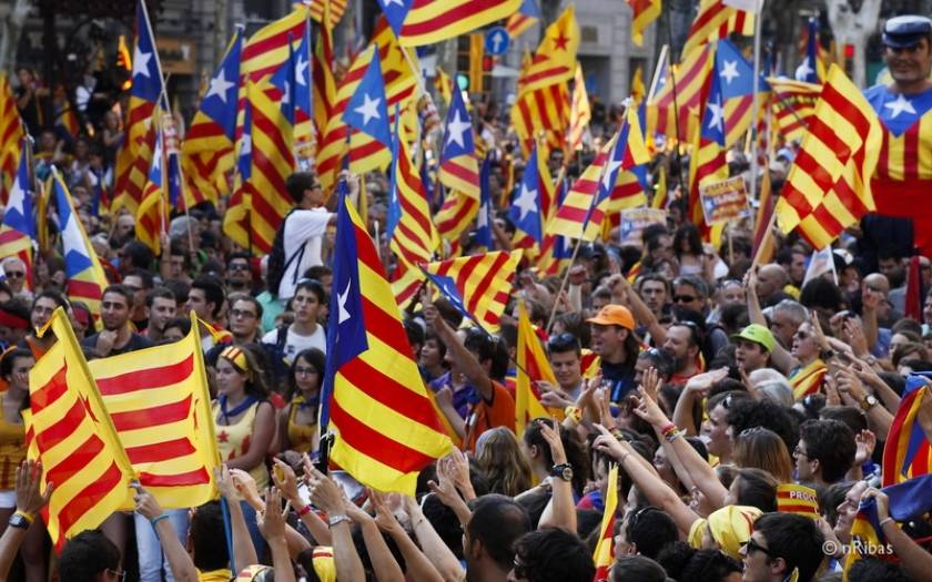 Ισπανία: Δικαστήριο ανέστειλε τη συμβολική ψηφοφορία για την ανεξαρτησία της Καταλονίας