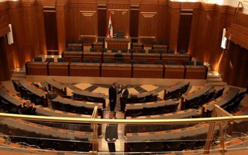 Λίβανος: Το κοινοβούλιο ανανέωσε τη θητεία του... μόνο του!