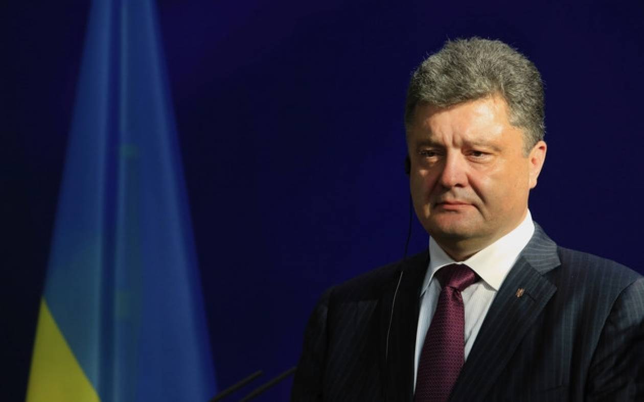 Ποροσένκο σε Μέρκελ: Η κρίση κλιμακώνεται στην Ουκρανία