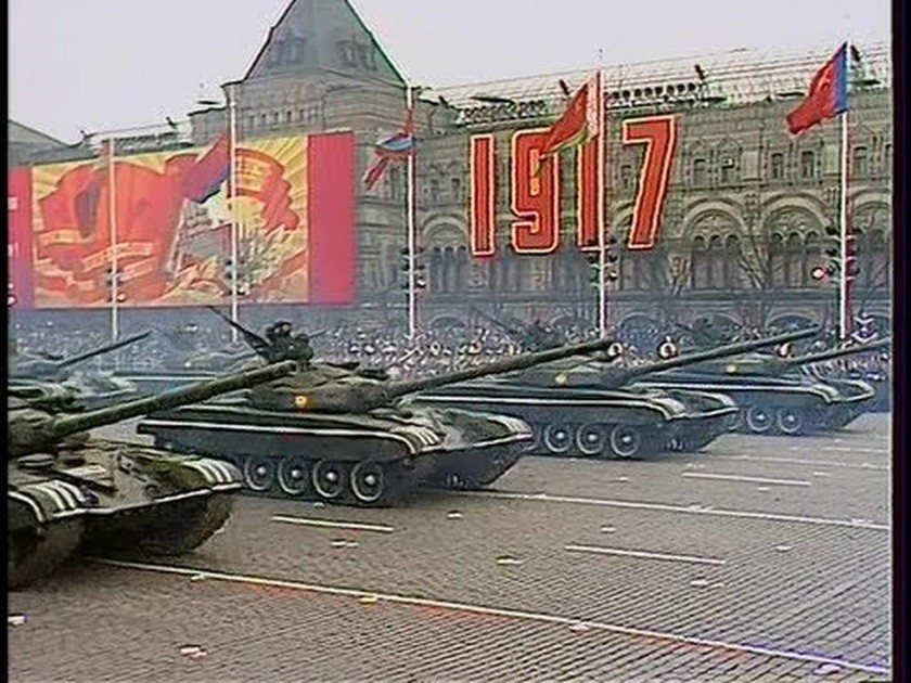 Ρωσία: 97 χρόνια από την Οκτωβριανή Επανάσταση 