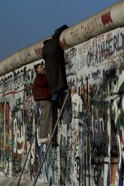 Η πτώση του Τείχους του Βερολίνου σε εικόνες