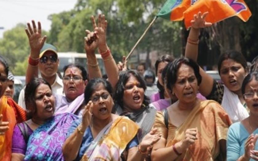 Ινδία: 8 νεκρές γυναίκες μετά τη στείρωση