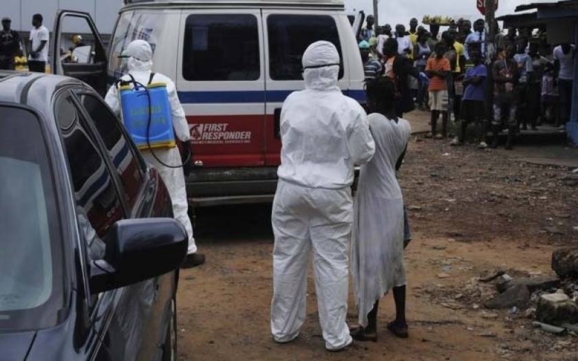 Έμπολα: Ξεπέρασαν τις 5.000 οι νεκροί