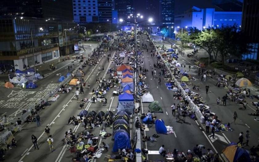 Χονγκ Κονγκ: Φθίνει η υποστήριξη προς τους διαδηλωτές