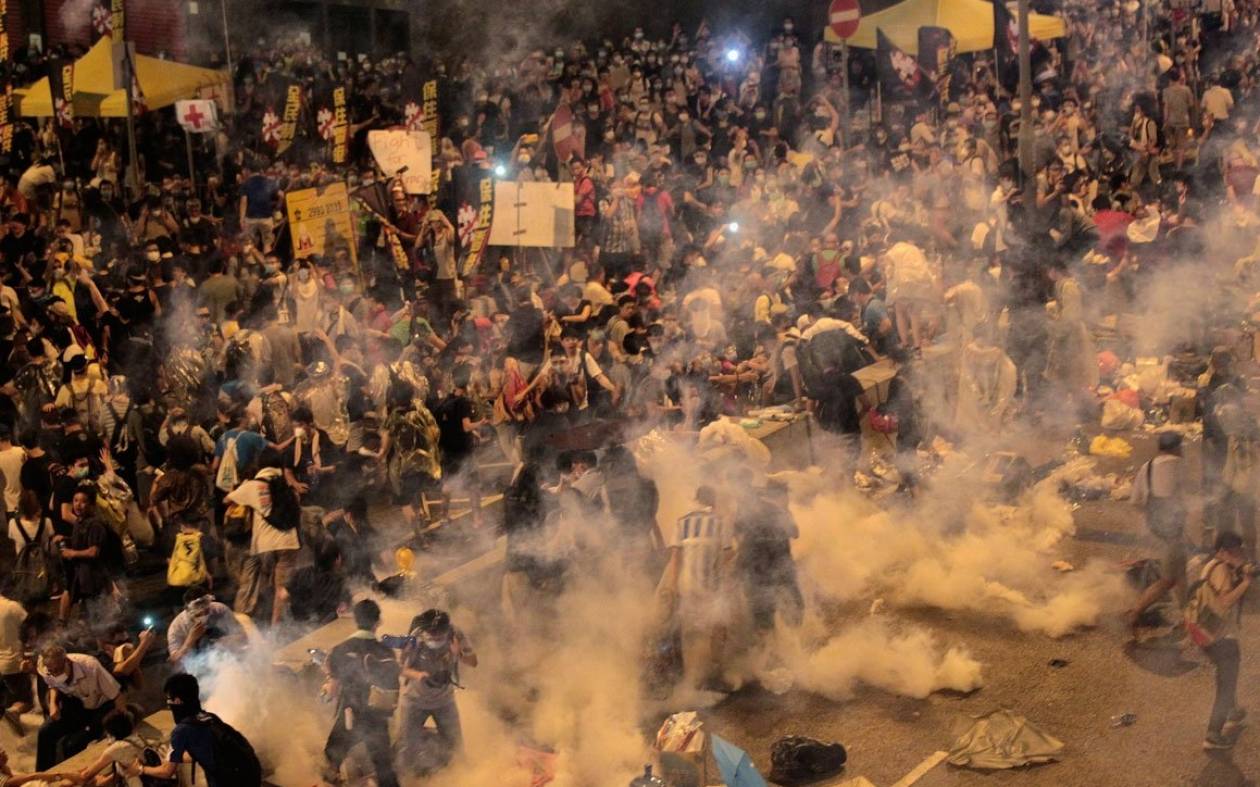 Βρετανία:Δεν μπλοκάρει την εξαγωγή δακρυγόνων σε Χονγκ Κονγκ
