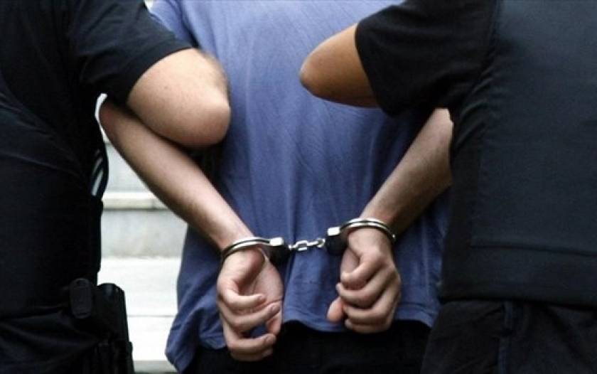 Συνελήφθη αλλοδαπός για πώληση ναρκωτικών ουσιών