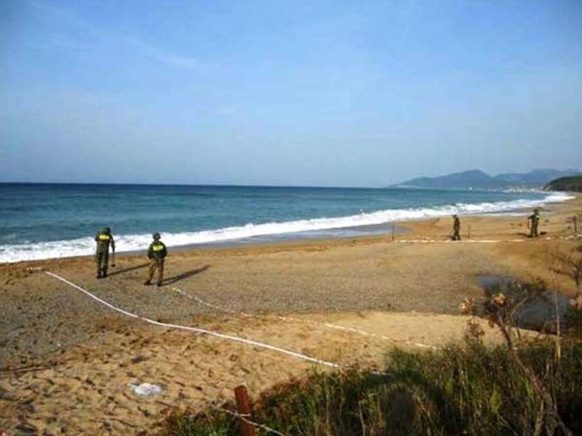 Νάρκες εντοπίστηκαν στην παραλία Μονολιθίου Πρέβεζας (Pics)