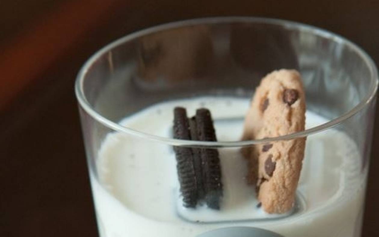 Ανακάλυψη: Πώς να μην βουλιάζει το μπισκότο στο γάλα μας!