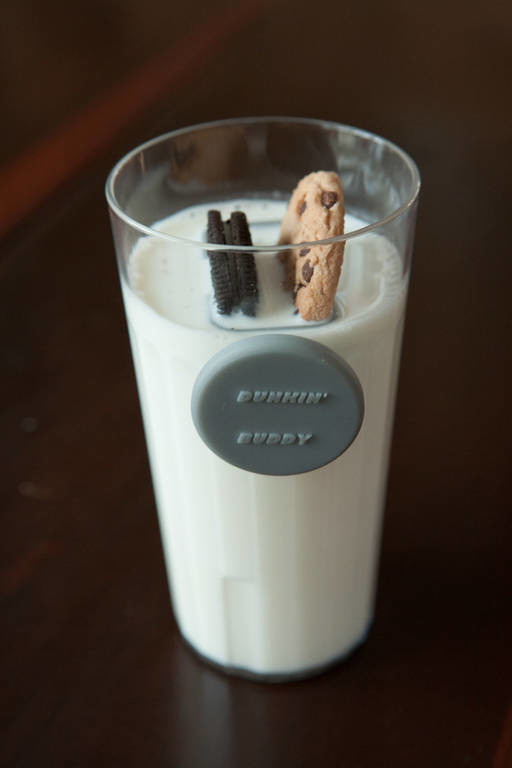 Ανακάλυψη: Πώς να μην βουλιάζει το μπισκότο στο γάλα μας!