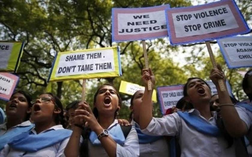 Ινδία: «Έφυγε» η 15χρονη που αντιστάθηκε σε ομαδικό βιασμό