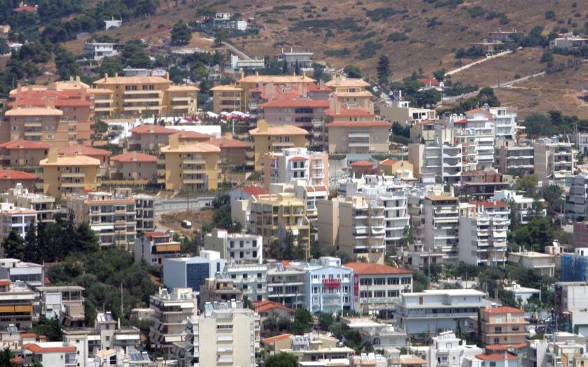 Κομισιόν: Υπερφορολόγηση των ελλήνων ιδιοκτητών ακινήτων