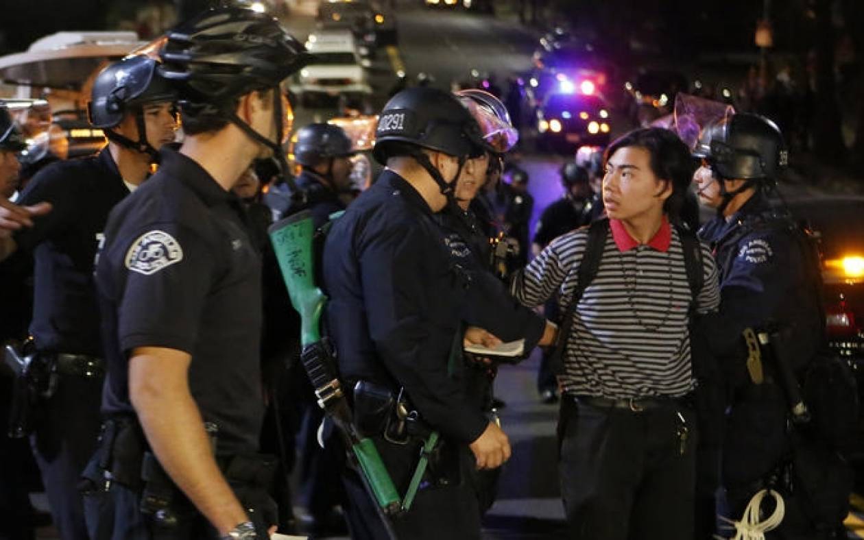Φέργκιουσον: Τουλάχιστον 15 συλλήψεις διαδηλωτών