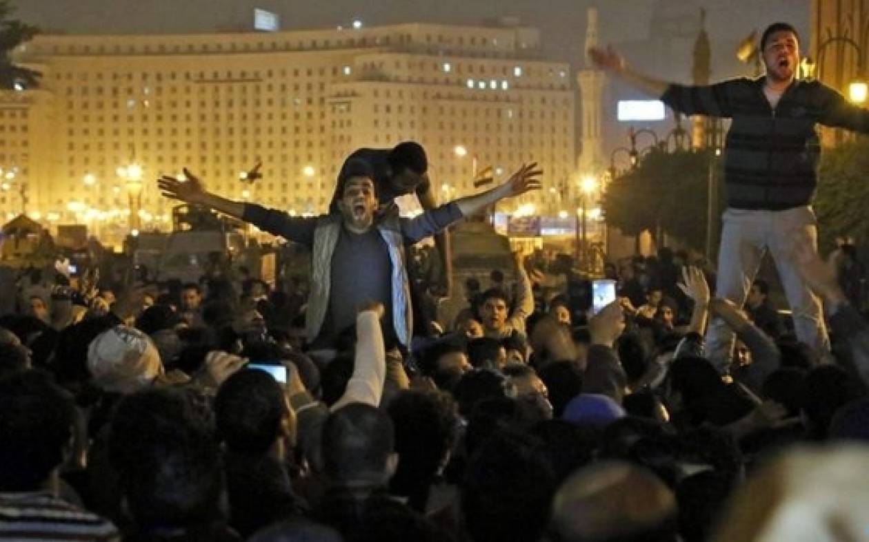 Κάιρο: Ένας νεκρός σε μάχες διαδηλωτών-αστυνομίας (pics)