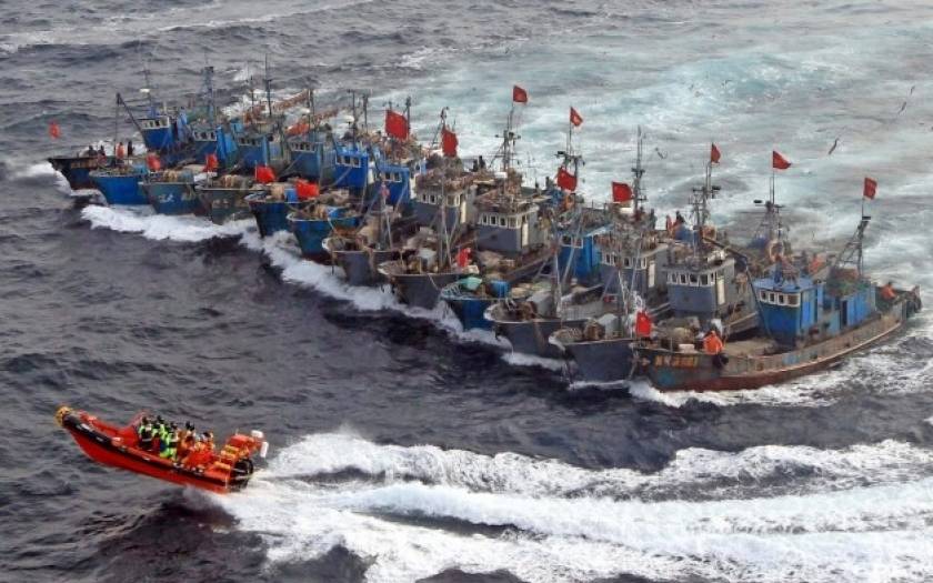 Βύθιση νοτιοκορεατικού αλιευτικού - 50 αγνοούμενοι