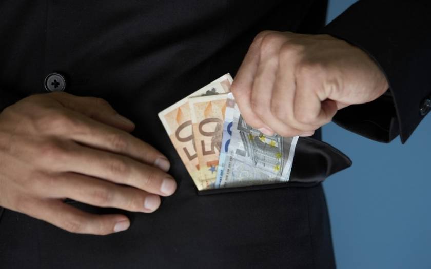 Κύκλωμα με δικηγόρους «έφαγε» 5 εκατ. ευρώ από τράπεζες
