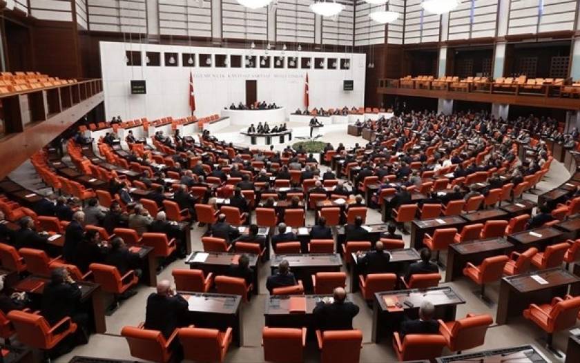 Τουρκία: Ψηφίστηκε το επίμαχο νομοσχέδιο