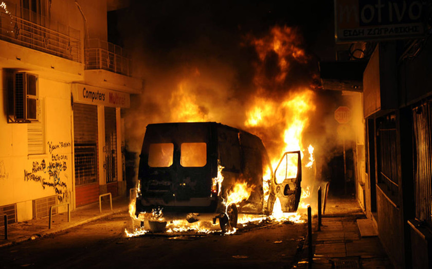 Αλέξανδρος Γρηγορόπουλος: Το ξέσπασμα της βίας (photos, vid)