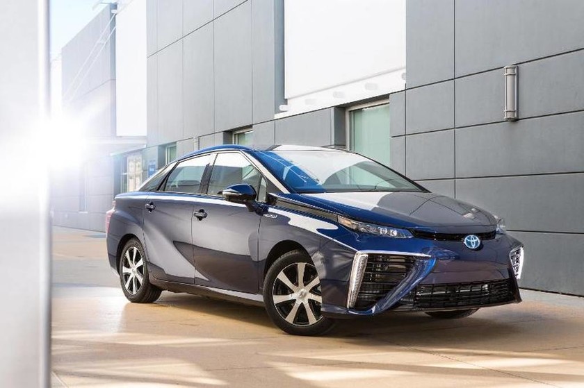 Toyota: Μπαίνει στην παραγωγή το Mirai με καύσιμο υδρογόνου