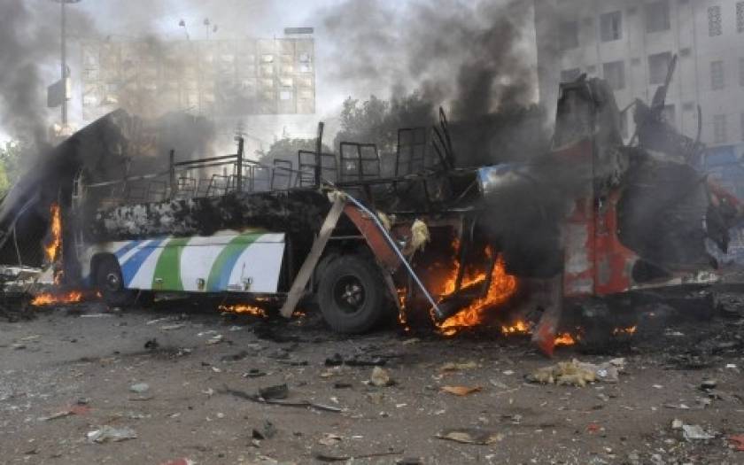 Φιλιππίνες: Έκρηξη βόμβας σε λεωφορείο - 10 νεκροί