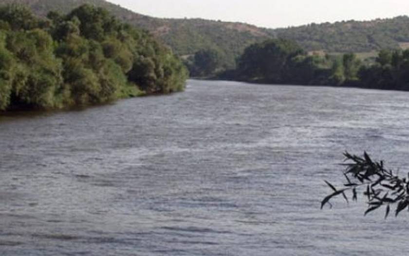 Ανεβαίνει επικίνδυνα η στάθμη του ποταμού Έβρου