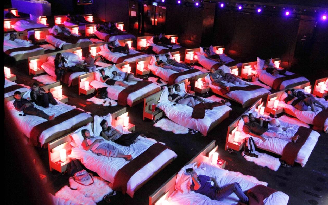 Η ΙΚΕΑ μετατρέπει ένα σινεμά σε κρεβατοκάμαρα